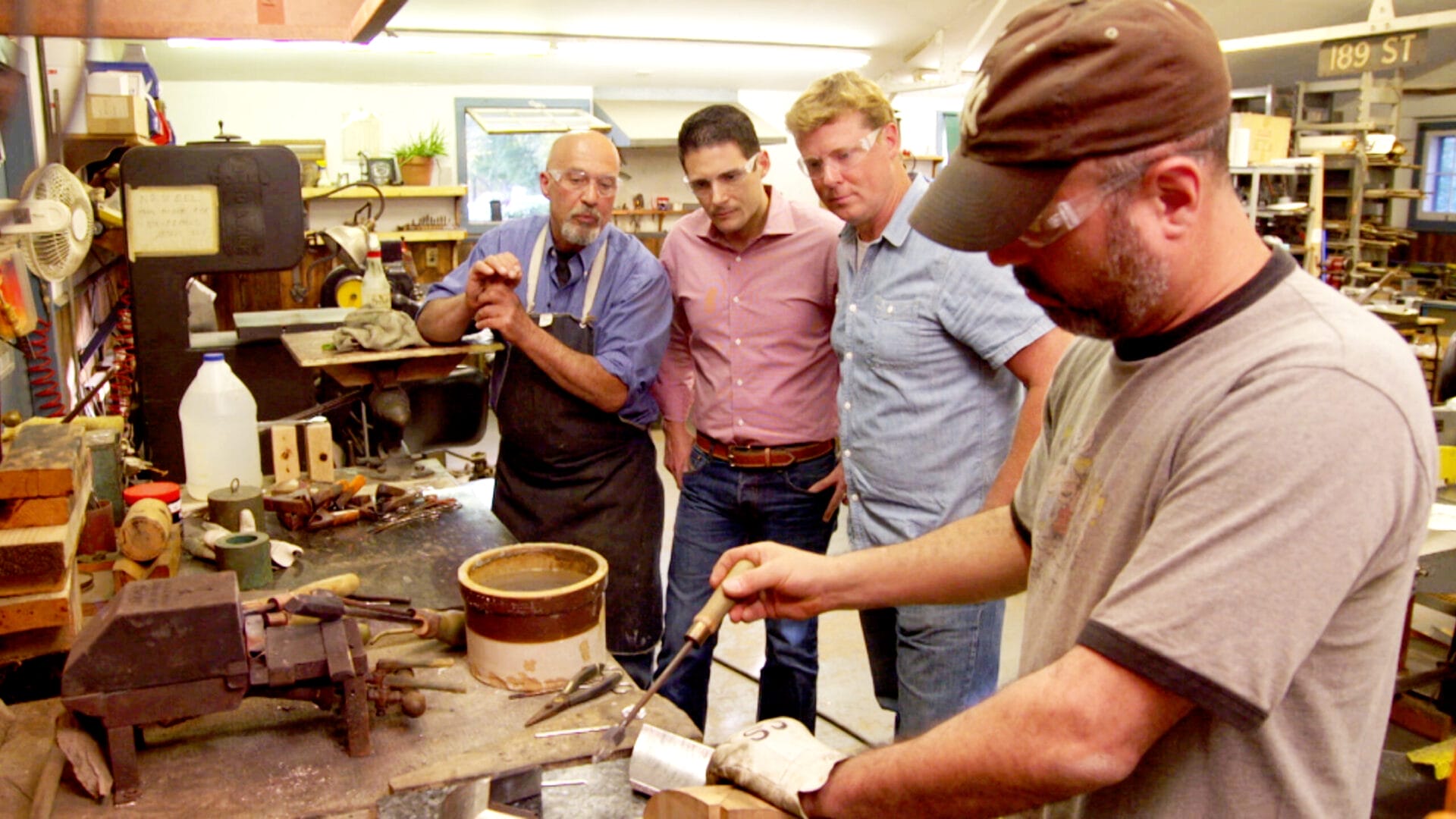 S35 E21: Kevin O'Connor tours a light fixture reproduction factory