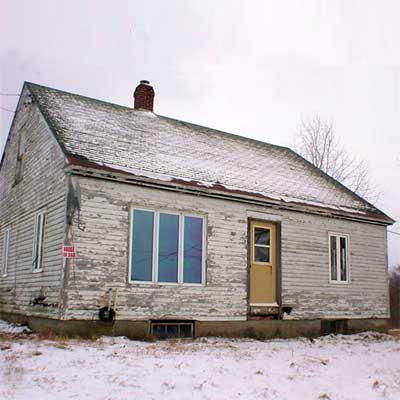 A house in Orleans, Vermont in need of repairs