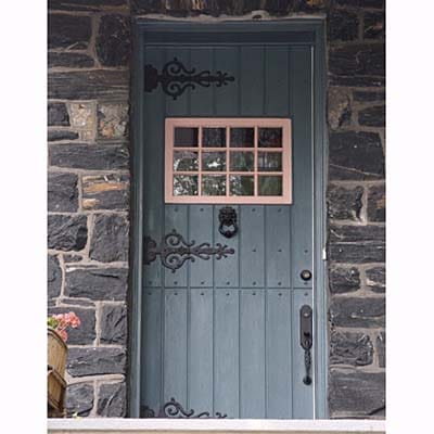 Image of an entryway with a cottage Dutch door