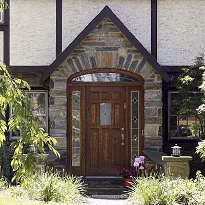 Image of an entryway with an elliptical fanlight