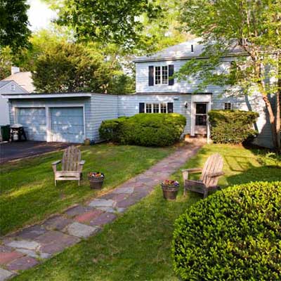 1940s Colonial Revival house before renovation.
