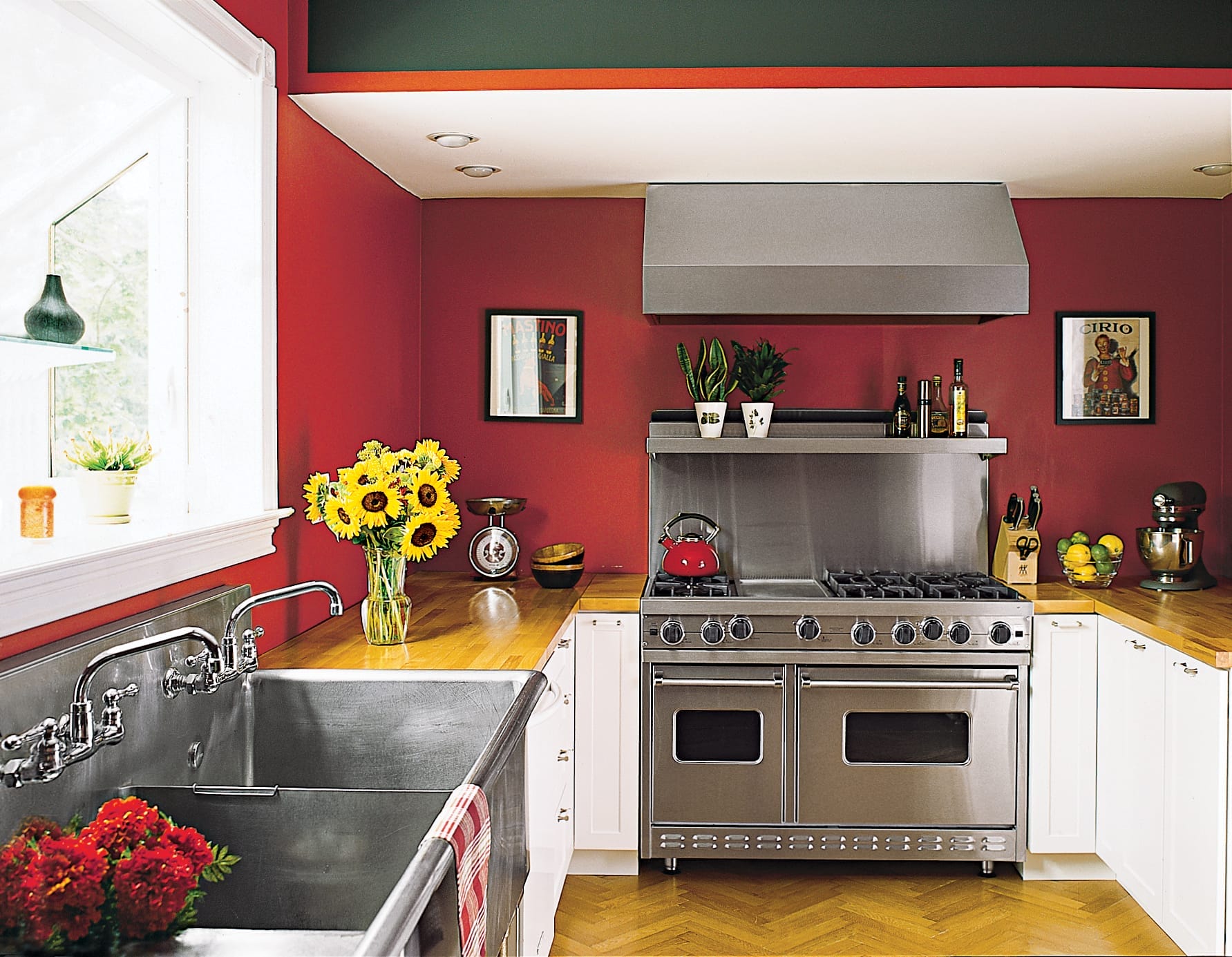 A striking range and hood in the kitchen