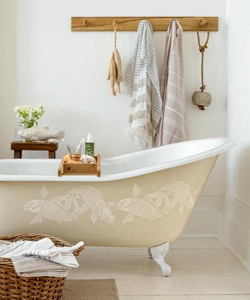 A bathtub with a stenciled design