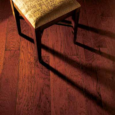 Floating hardwood floor