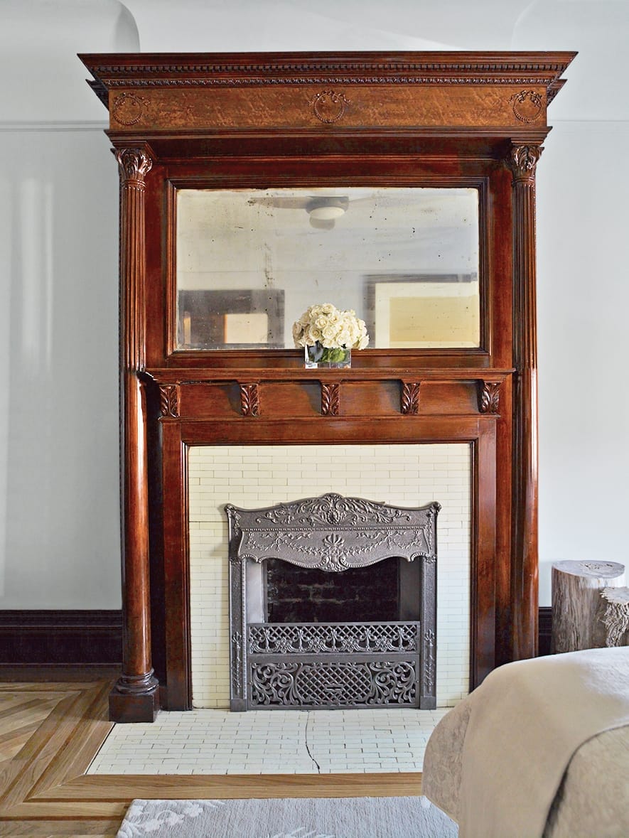 Overmantel with a flared crown