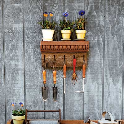 Cornice garden tool holder