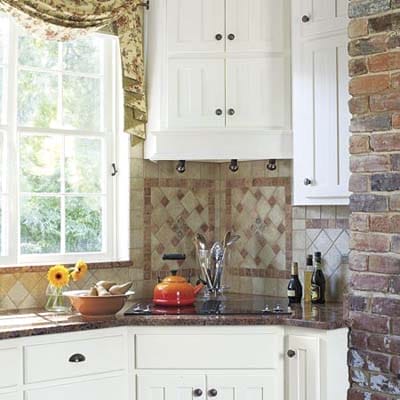 White custom cabinetry in a kitchen