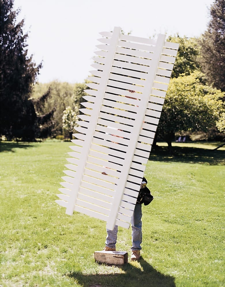 racking the fence panel