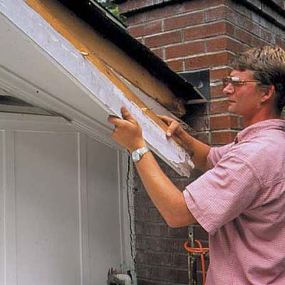 removing rotted fascia from a house