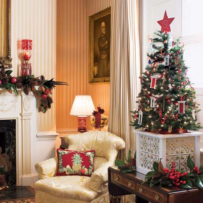 A living room decorated for Christmas