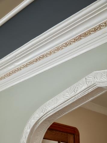 Close-up on trim.