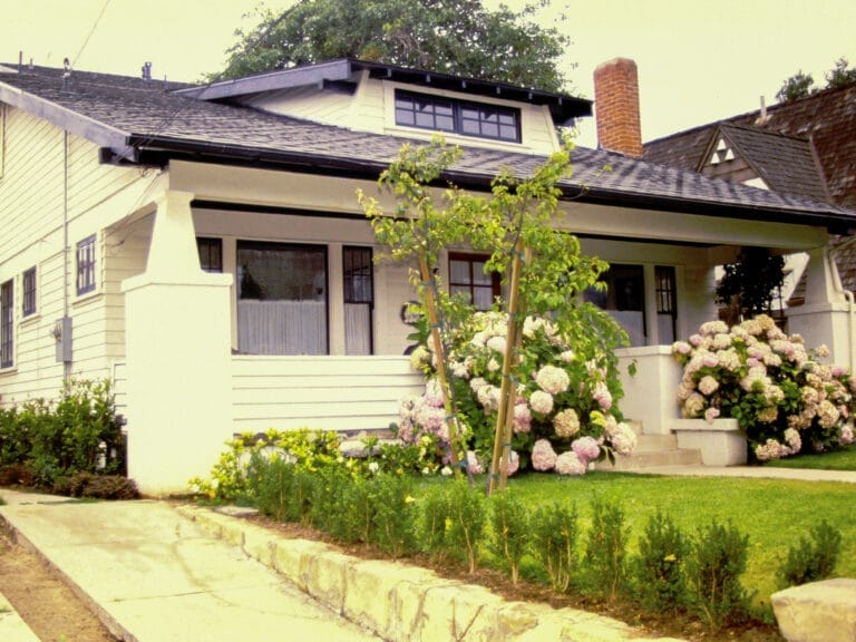 Season-9_Santa-Barbara-Bungalow.0