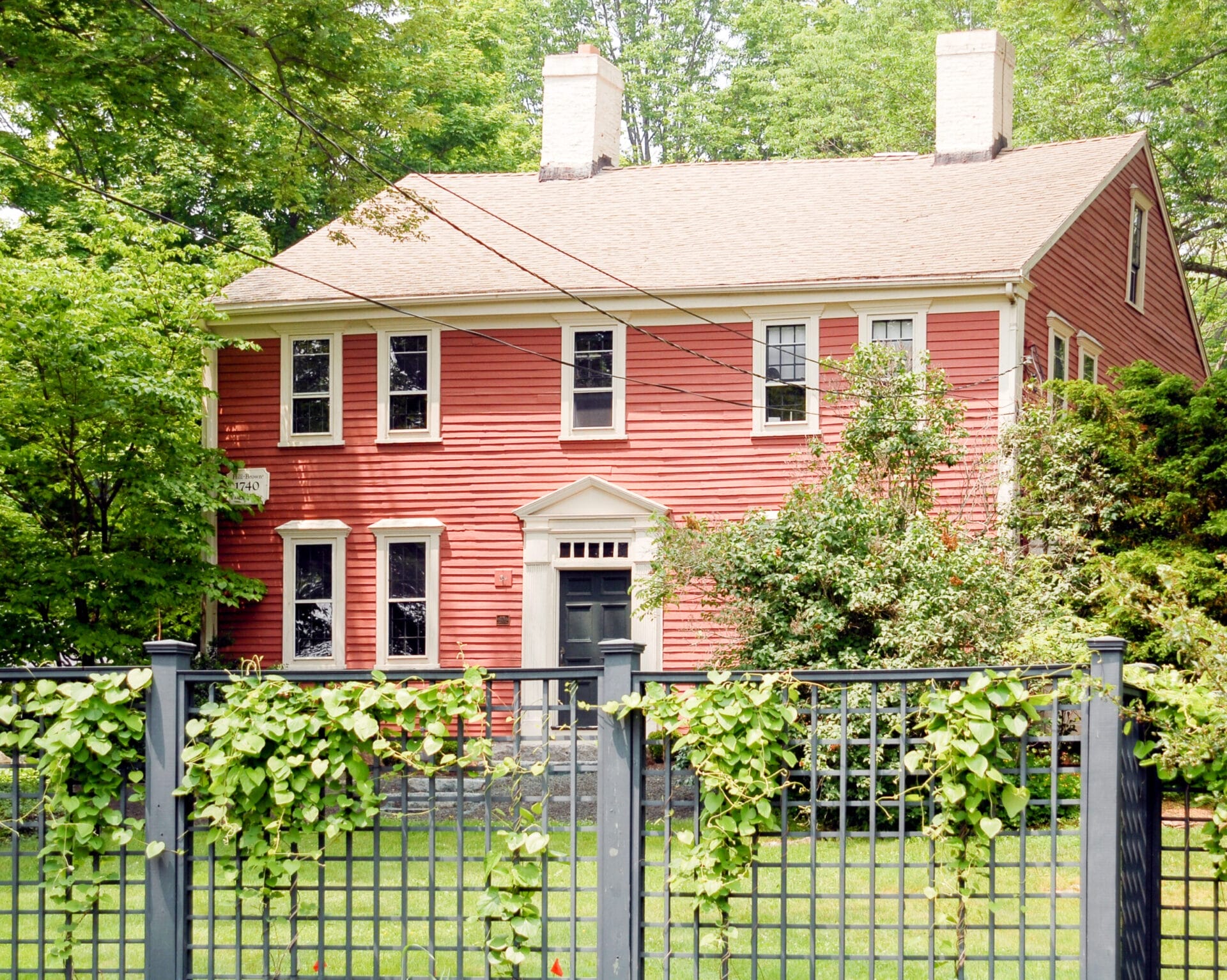 HOUSE_iStock_97476250