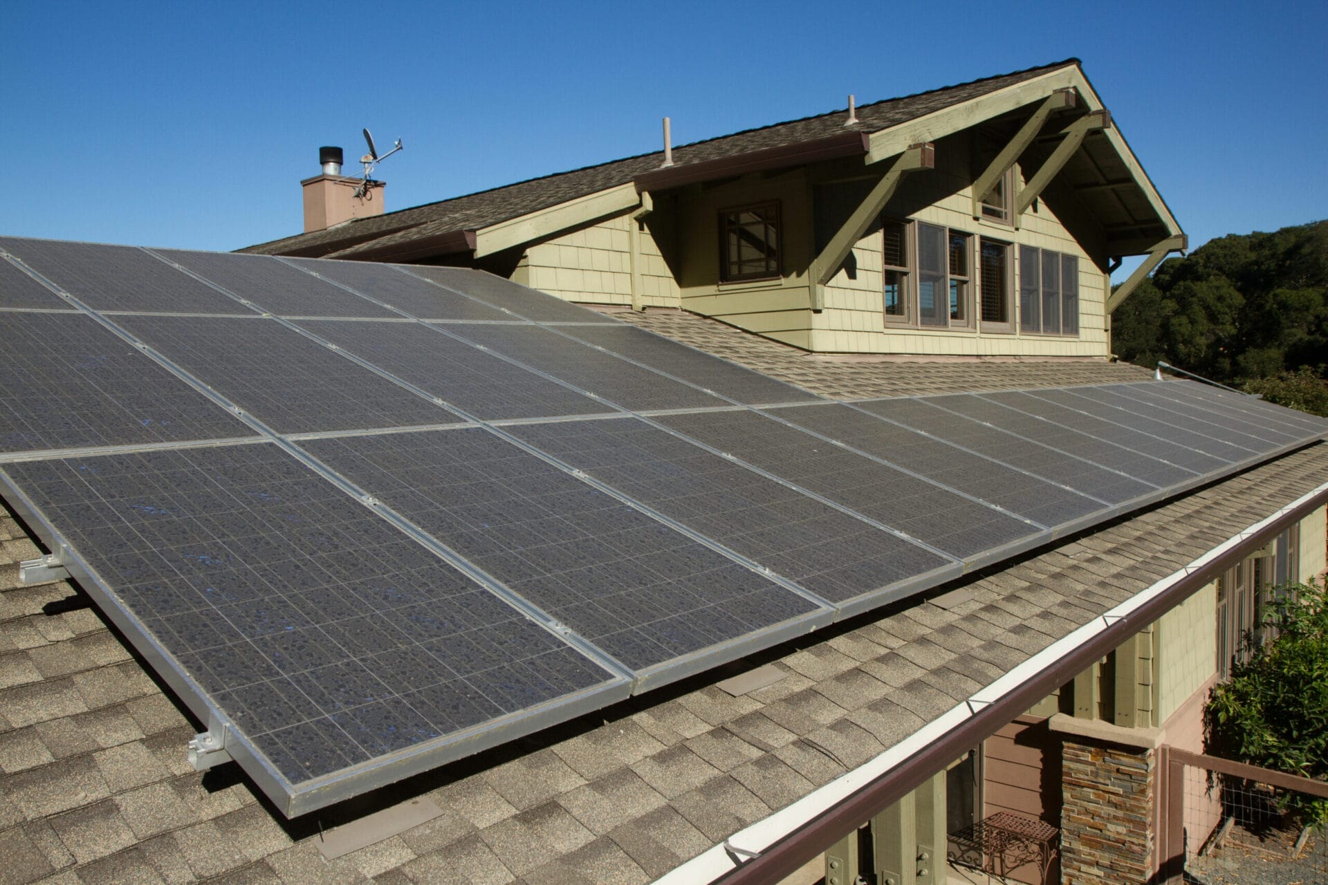 Solar_iStock_1091049876
