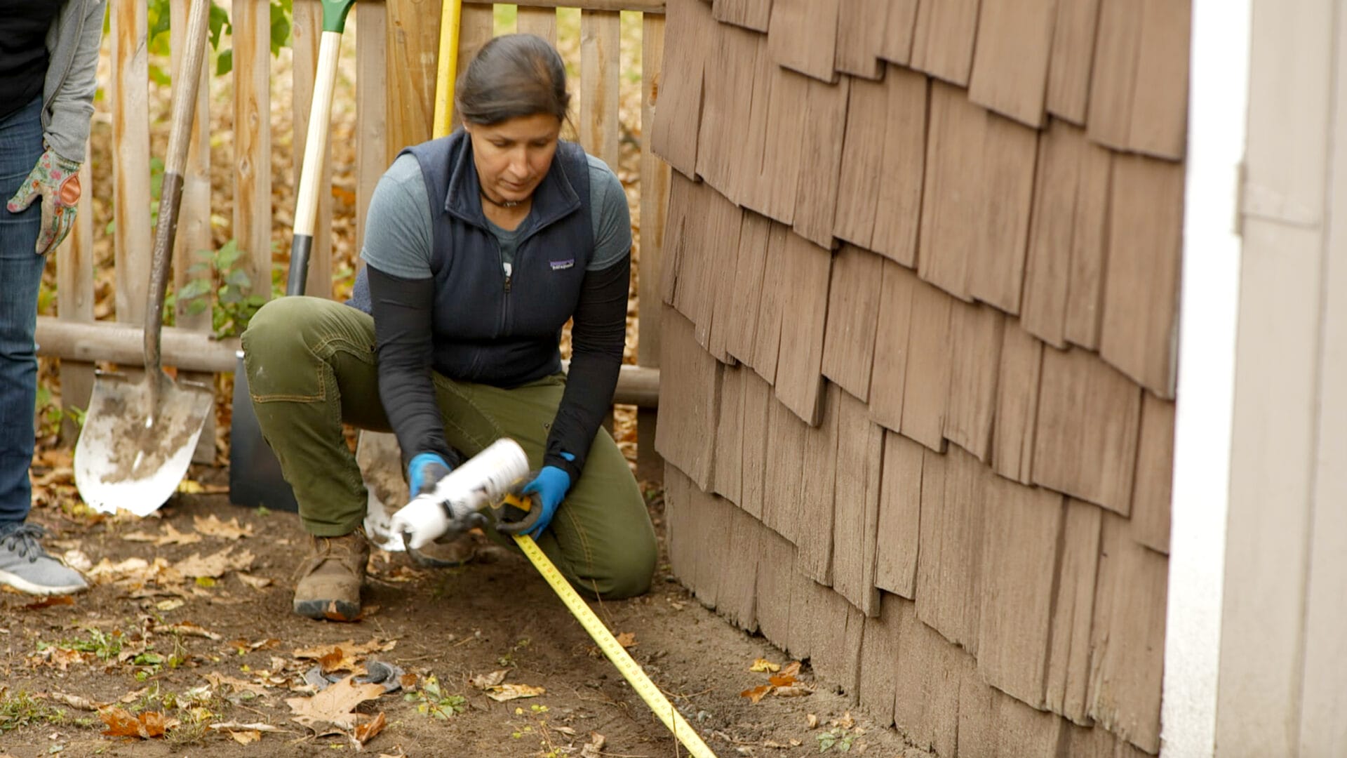 S21 E20, Jenn Nawada plants a sun and shade garden