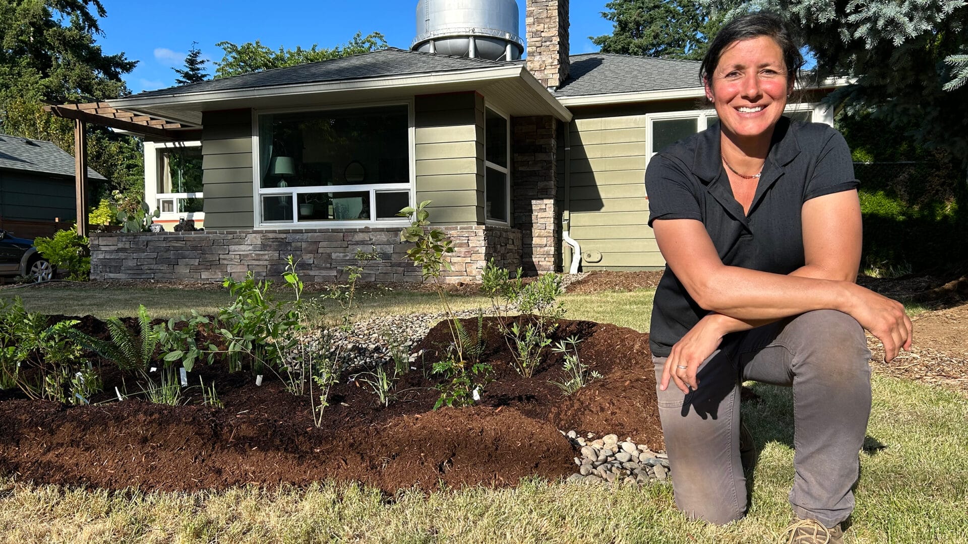 S22 E7: Jenn Nawada creates a rain garden