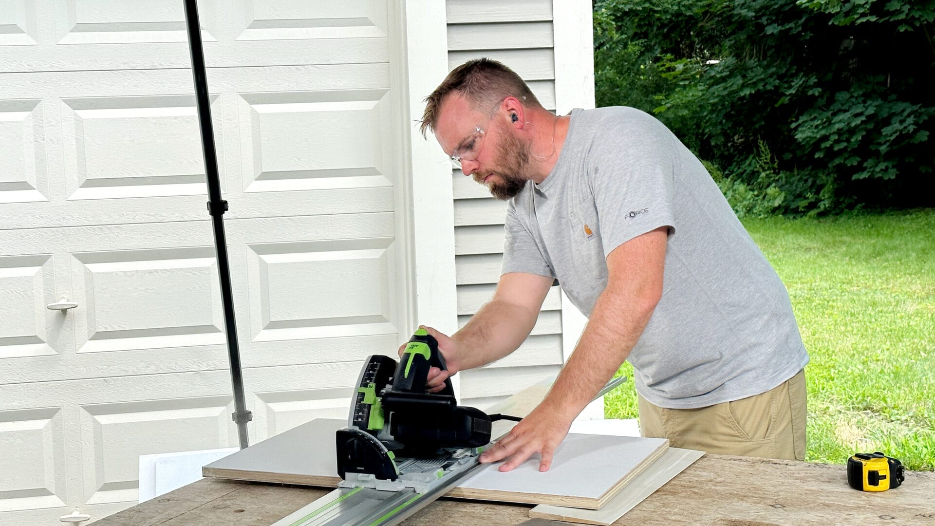 S22 E11: Nathan Gilbert builds closet shelving storage