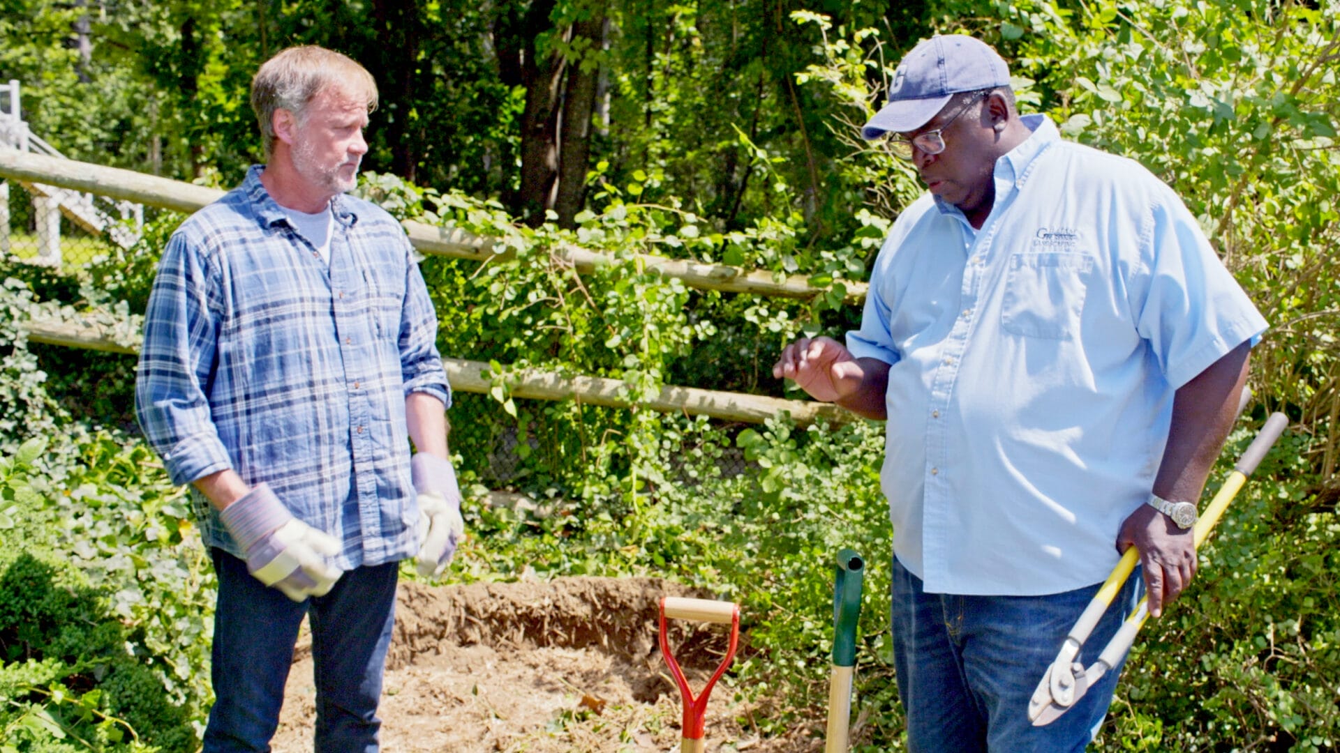 S22 E15: Lee Gilliam helps a homeowner reclaim a yard overrun with invasive species