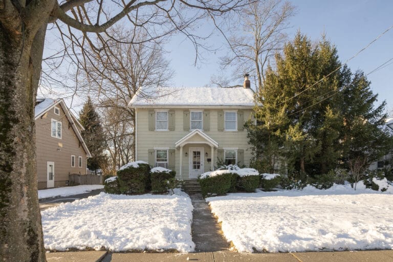 Ridgewood NJ season 46 house in winter