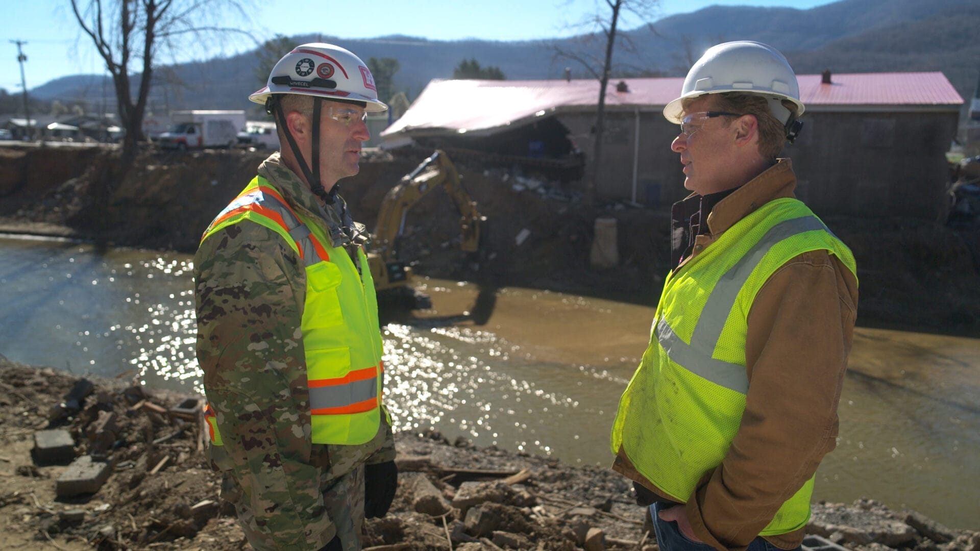 S47 E3: Kevin O'Connor talks with a rep for the Army Corps