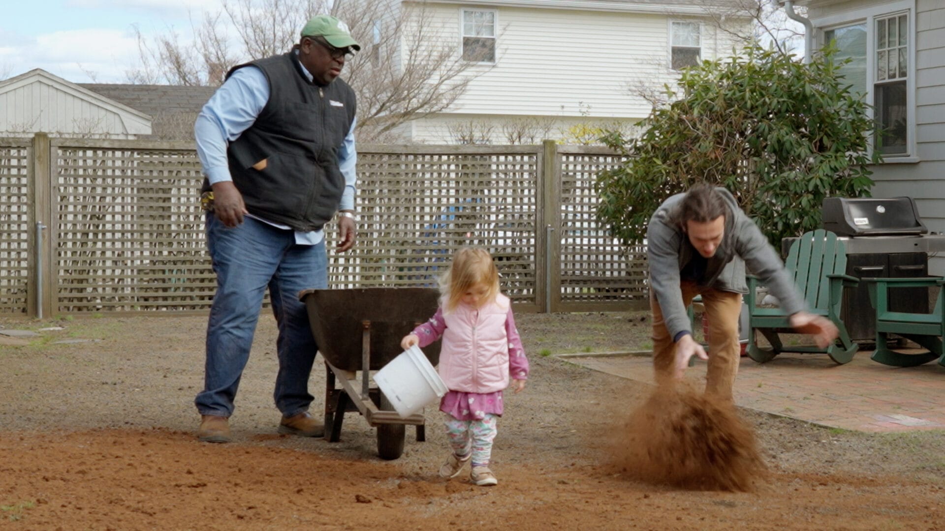 S24 E8: Lee Gilliam helps a pair level and seed their backyard