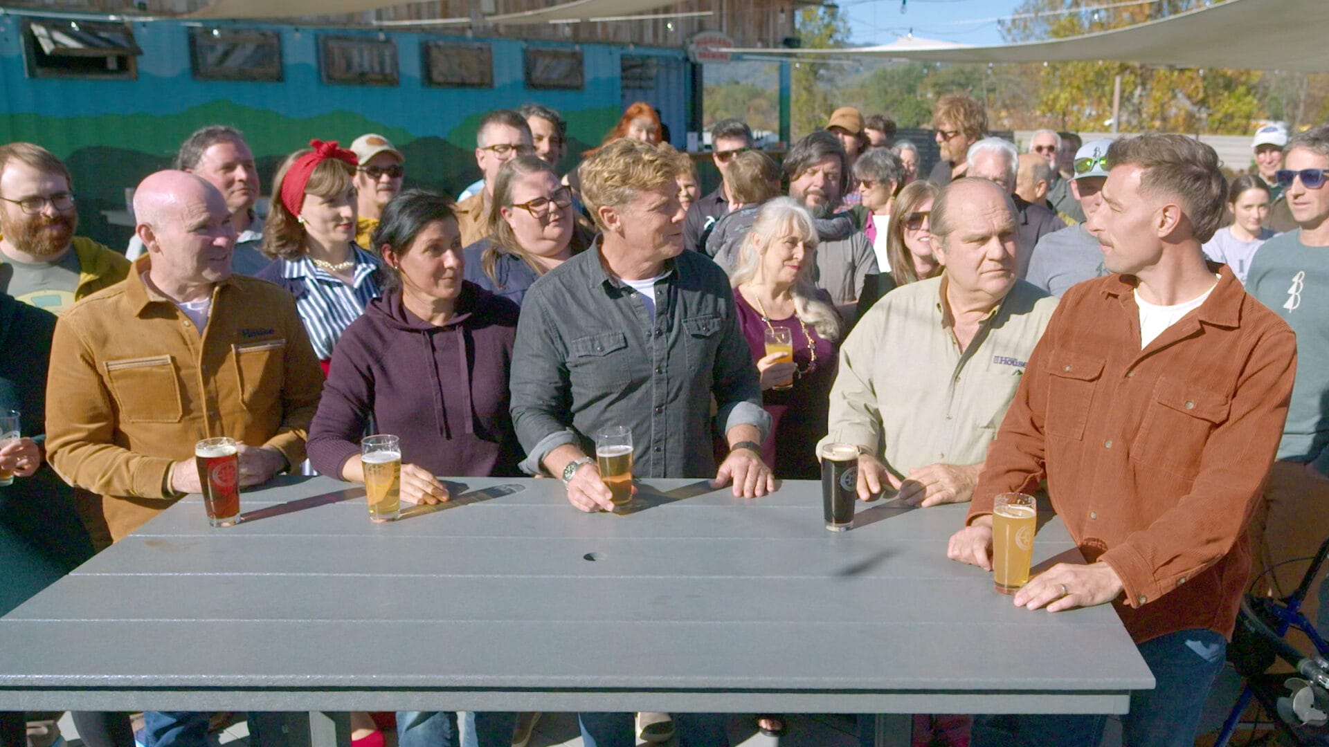 S47 E11: Carolina homeowners, volunteers, Mark McCullough, Jenn Nawada, Kevin O'Connor, Richard Trethewey, Zack Dettmore