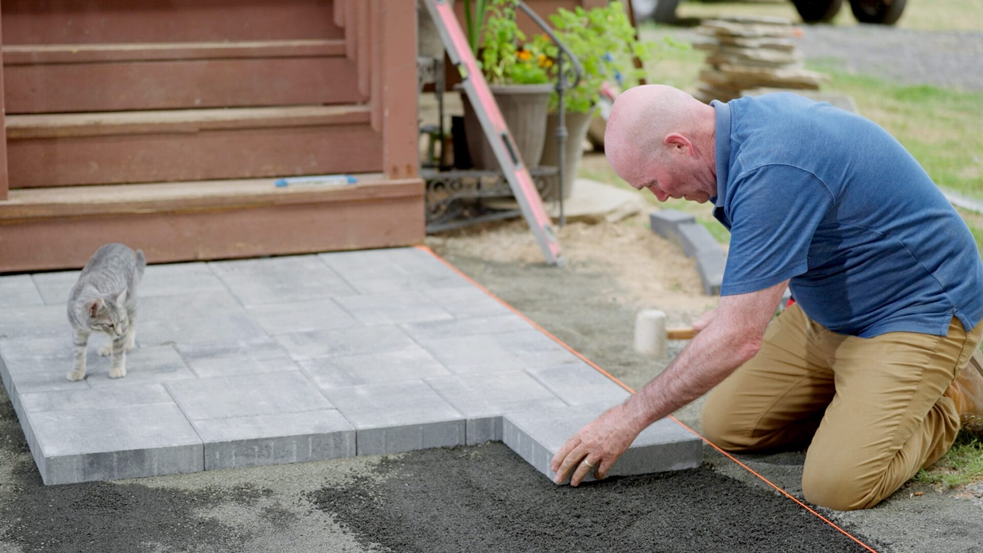 S24 E23: Mark McCullough installs a durable concrete paver walkway